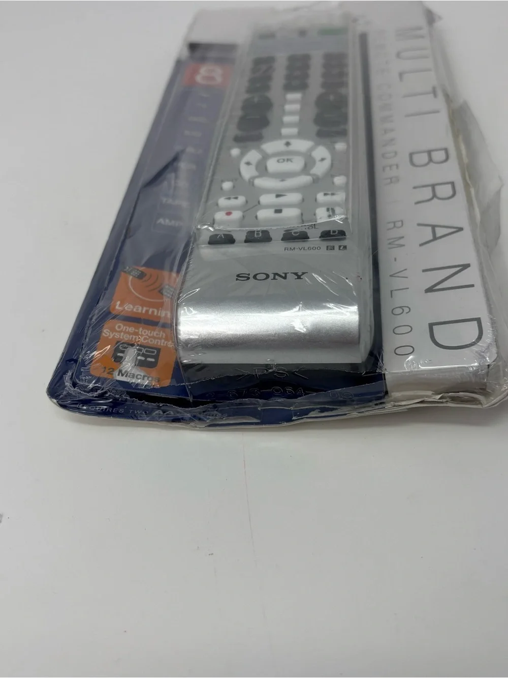 Sony RM-VL600 8-Device Universal Learning Remote Control Commander Open Box